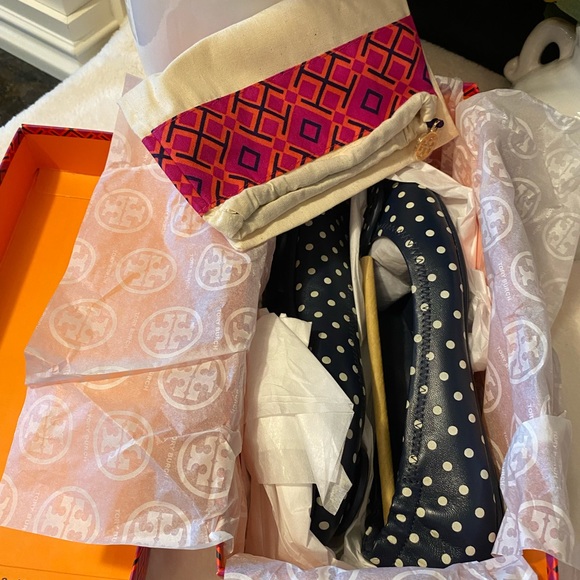 ✨NEW✨TORY BURCH MINNIE TRAVEL BALLET WITH LEATHER LOGO - Picture 7 of 7